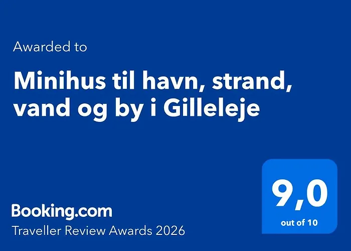 Minihus Til Havn, Strand, Vand Og By I Gilleleje